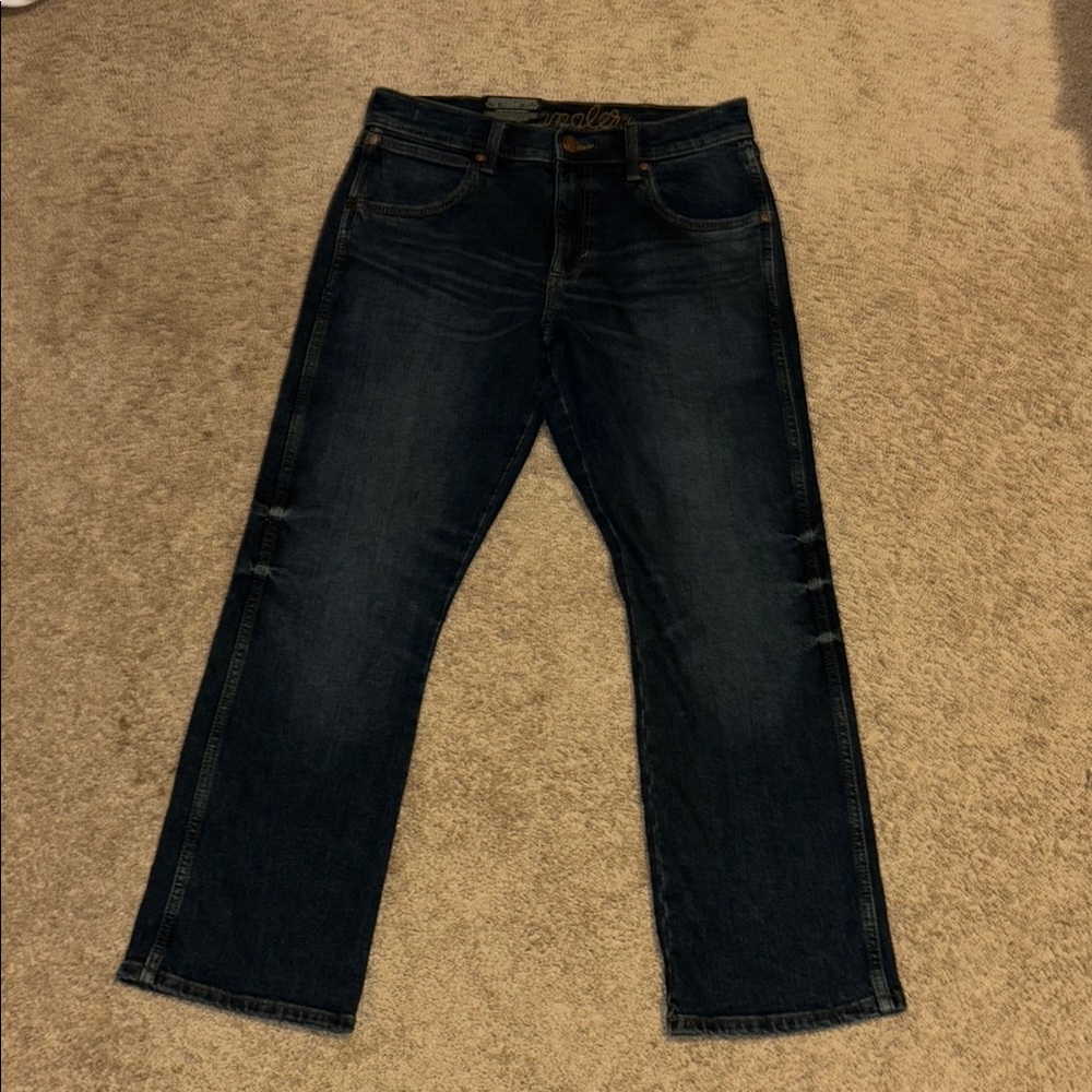Men's Wrangler Retro 30x30 Dark Blue Jeans. Brand New(with tags)
